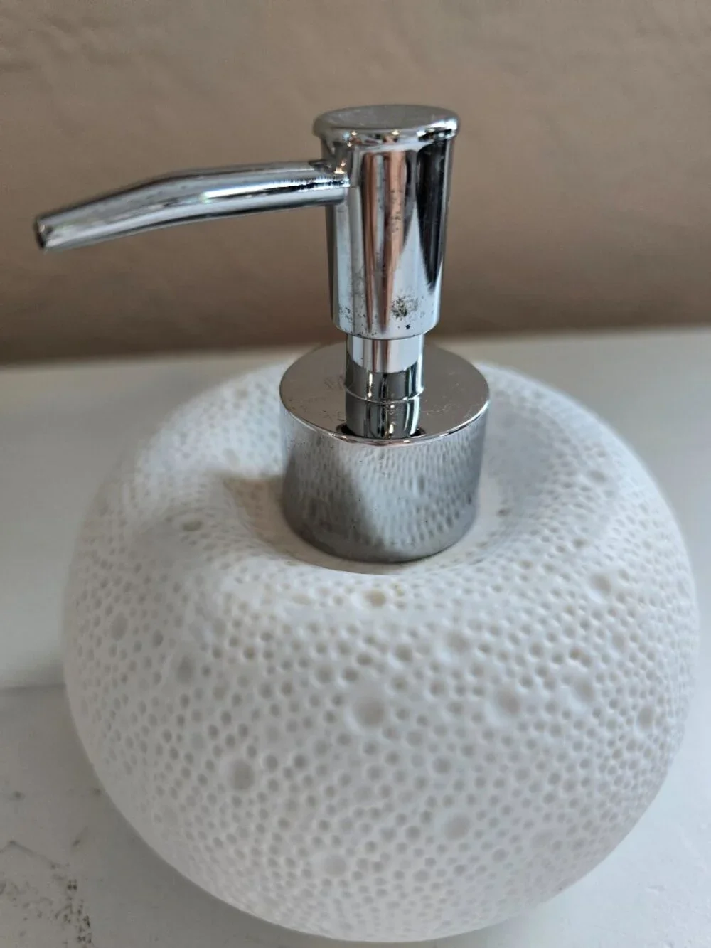 Pigeon & Poodle Hilo White Porcelain Sea Urchin 2pc Bathroom Set - Soap Pump/Jar